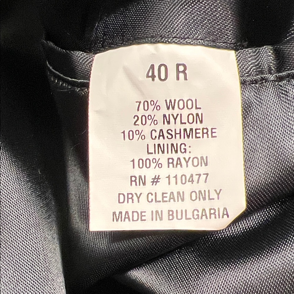 Parisian Classic black overcoat - Picture 7 of 7